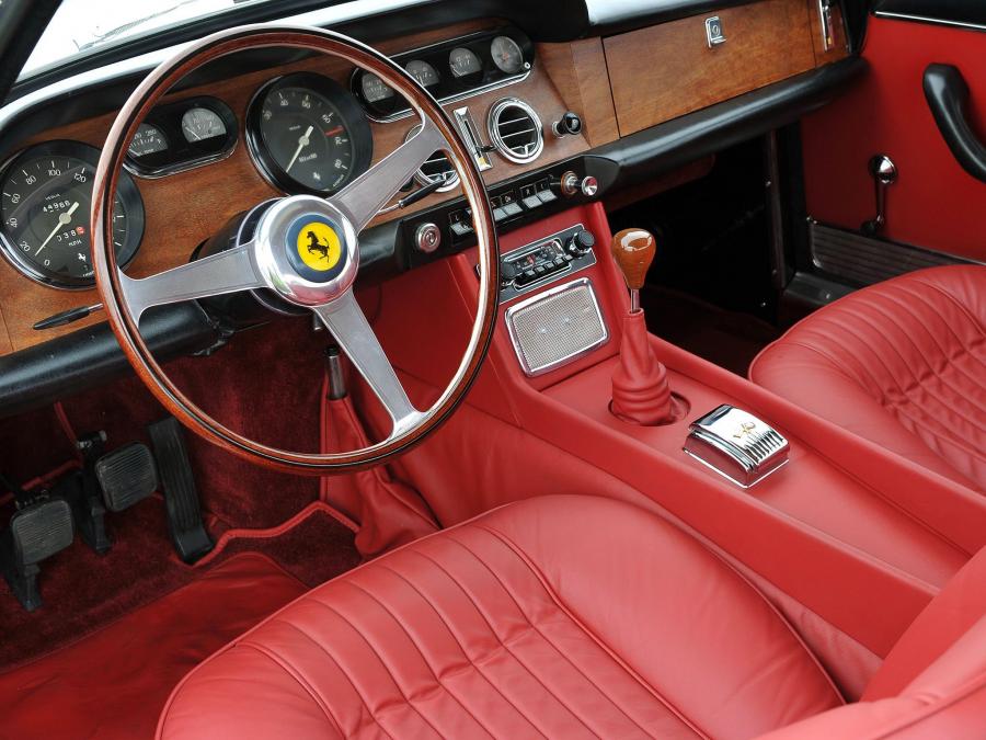  Ferrari 330 GT 2+2 (Series I) 1964 года  (фото 12 из 44)